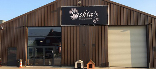 Self-dog-wash in nieuwe dierenspeciaalzaak Saskia’s